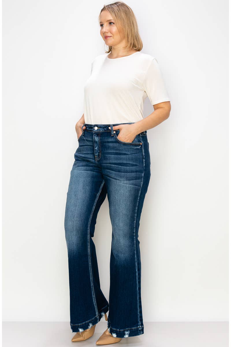 PLUS SIZE MID RISE SUPER FLARE JEANS